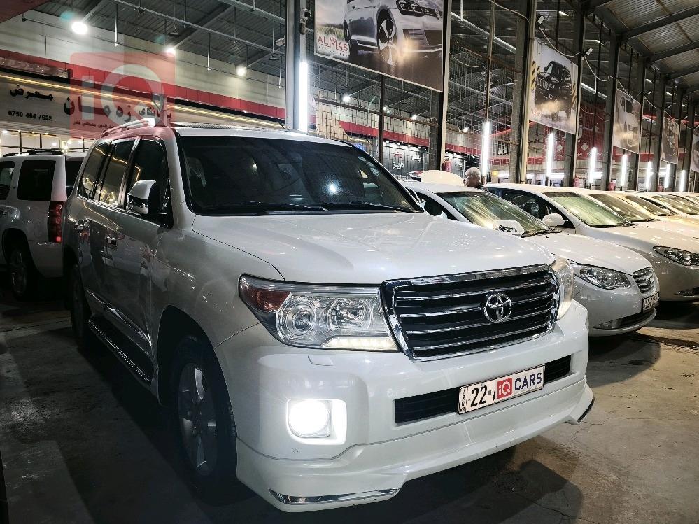 تويوتا لاندكروزر